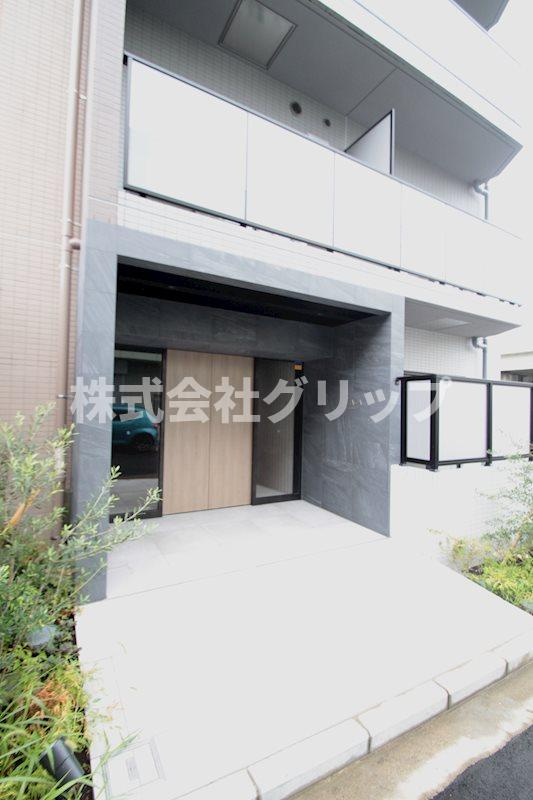 クレイシア横浜NORTHのエントランス