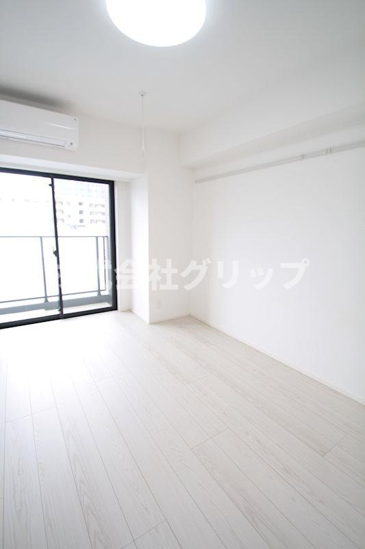 クレイシア横浜NORTHの洋室