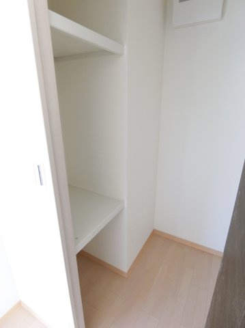山崎マンション15の収納