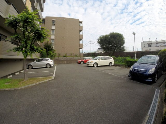 【駐車場】 | サンライズ（上池田）