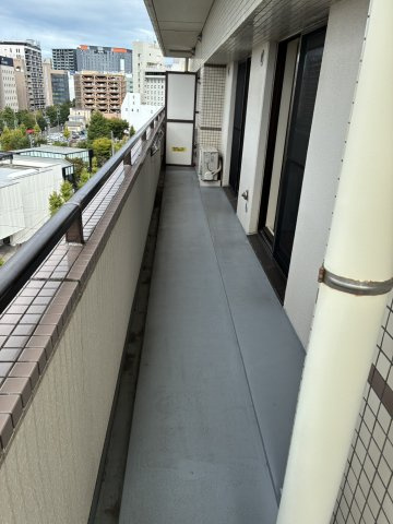万代アーバン日東のバルコニー