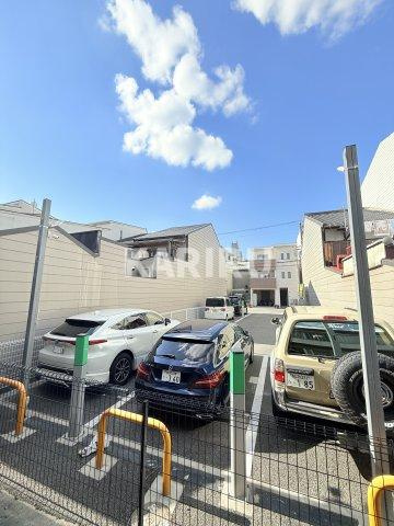 内代テラスの駐車場