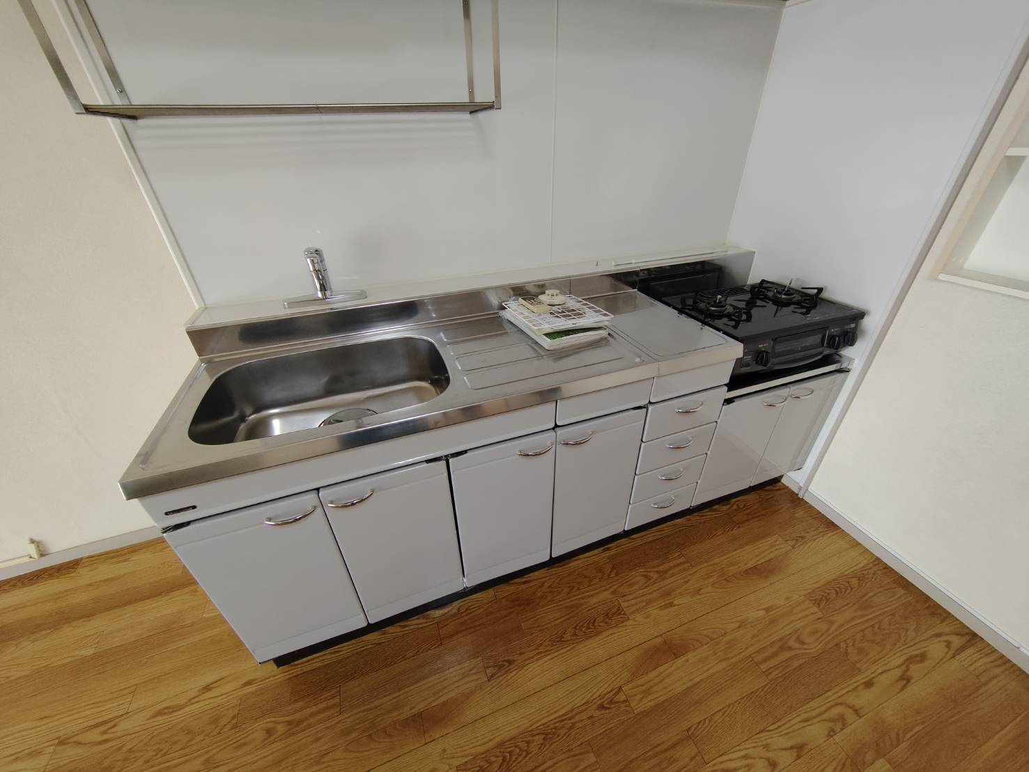 市ヶ尾内野ビルのキッチン