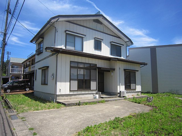 滝寺貸家の駐車場
