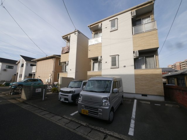 アーバンテラス東那珂の外観