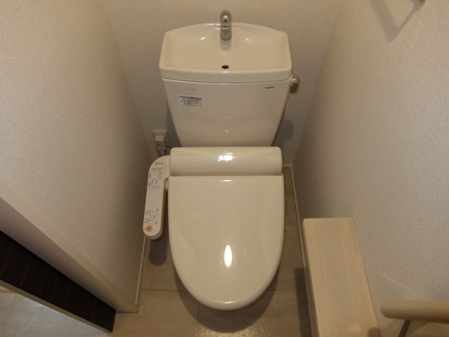 ピエス南烏山のトイレ