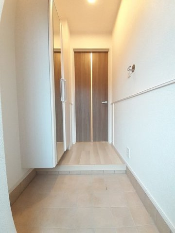 シャルールの玄関|毎日通る玄関はこちらです