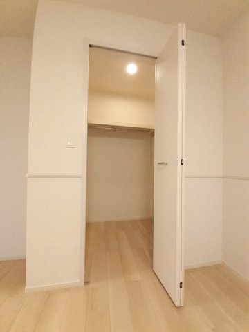 シャルールの収納|たっぷりとした収納スペースです