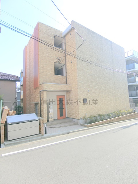 リブリ・久が原の外観|2018年9月築　鉄骨造地上3階建て
東京都大田区久が原2丁目　都営浅草線西馬込駅12分