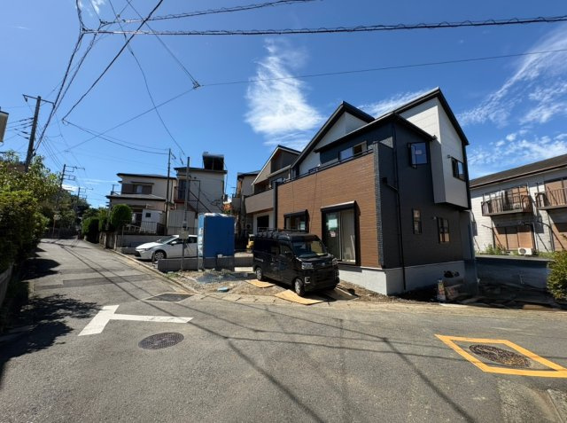 【前面道路含む現地写真】 | □■平塚市公所 新築戸建 全2棟【2号棟】■□