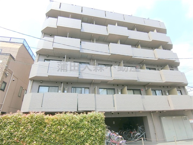 ルーブル多摩川六番館の外観|2008年3月築　RC鉄筋コンクリート造6階建て1K～2DK総戸数31戸
東京都大田区多摩川1丁目　東急多摩川線矢口渡駅近、東急池上線蓮沼駅も徒歩圏内