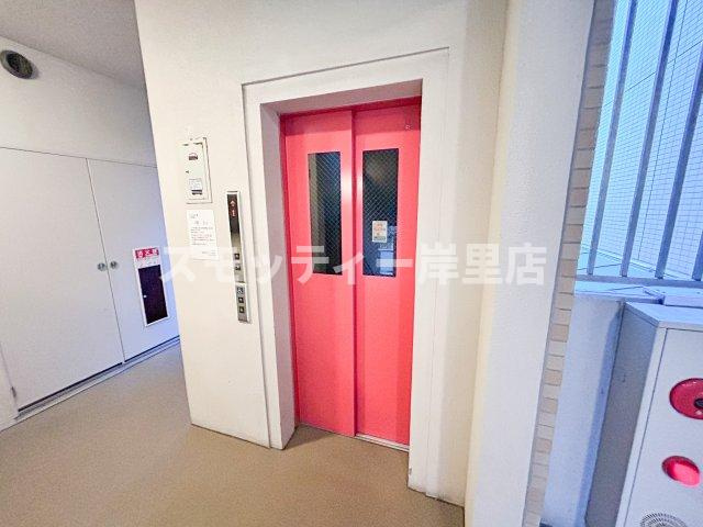 アネックス六兵衛三番館のロビー