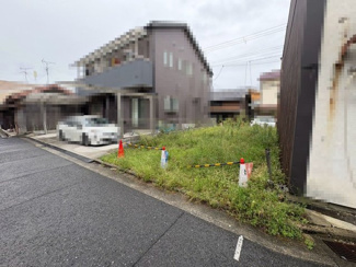 【外観】 | 中町　売土地 | 周辺にはスーパーや薬局など、商業施設がそろっていますよ！とても住みやすい環境です