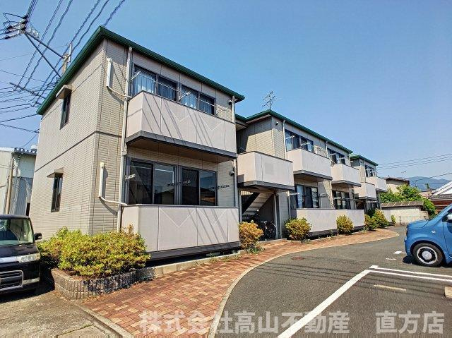 直方市新町１丁目のアパートの外観