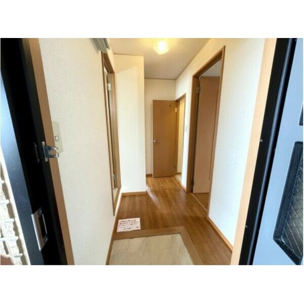 ジュネスSAGAの玄関