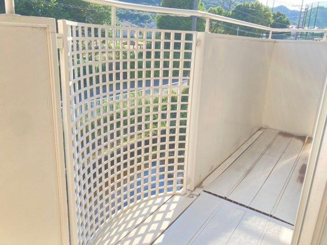 ガーデンハイツ緑ヶ丘　D棟のバルコニー