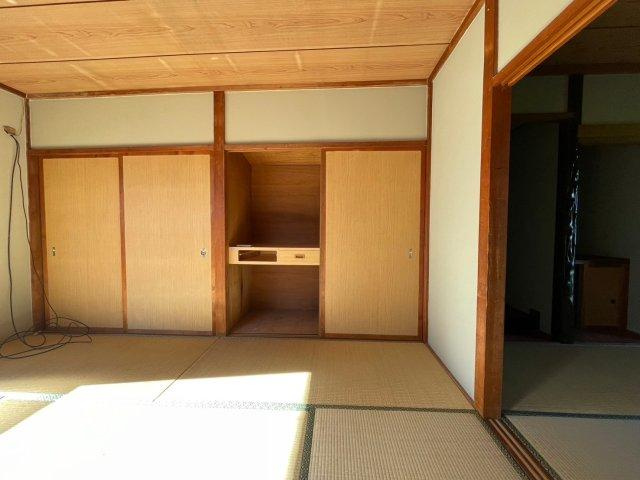 西脇市野村町貸家の収納