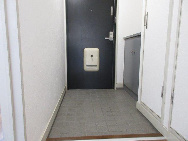 プチシャトウの玄関