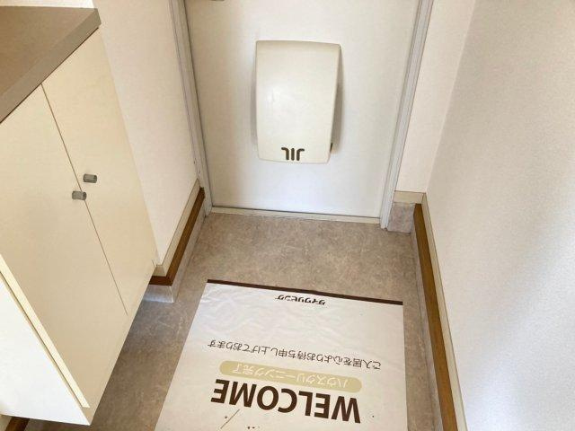 サンハイツ学園前の玄関