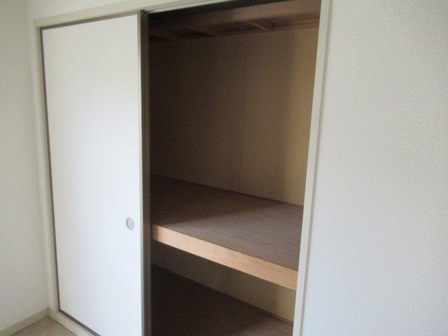サンハイツ学園前の収納