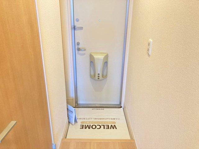 レナータレジデンスの玄関