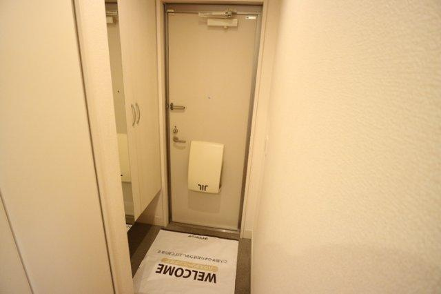 リシェスコートの玄関