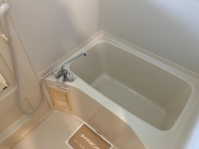 プレミールコートAの浴室