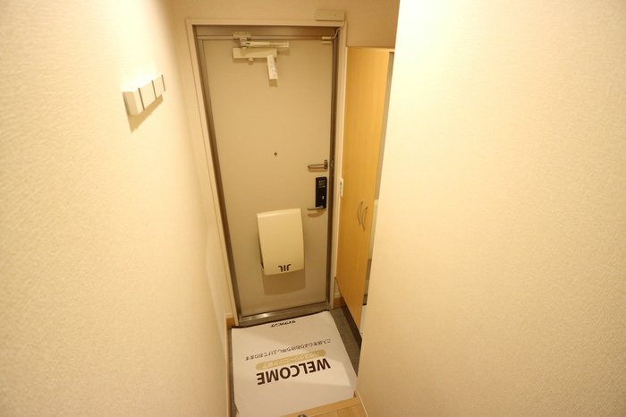 アネックス メイリンの玄関