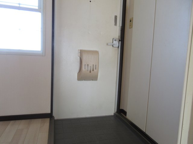 サンライフ・アイFの玄関
