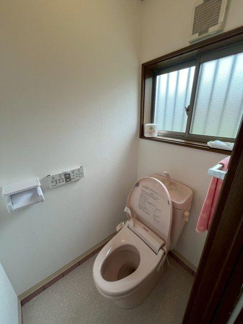 西脇市黒田庄町岡のトイレ