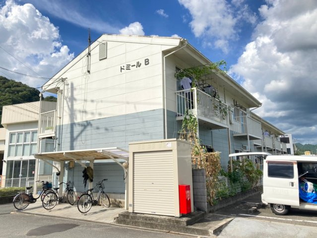 ドミールB