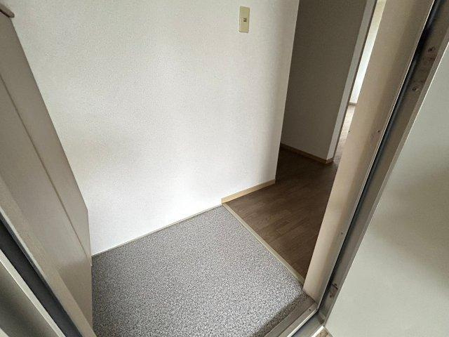 ハイツ志水の玄関