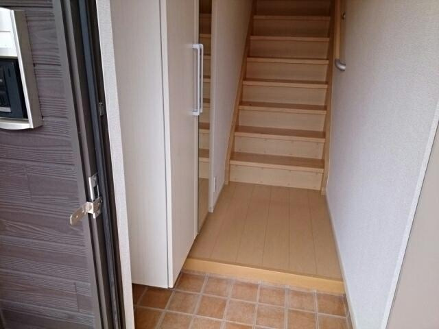プチ　ネージュの玄関