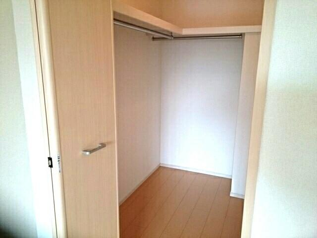 プチ　ネージュの収納