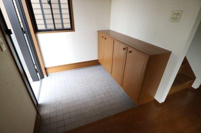 上野戸建D-roomの玄関