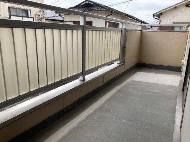 プレアール状ヶ池Ａ棟のバルコニー