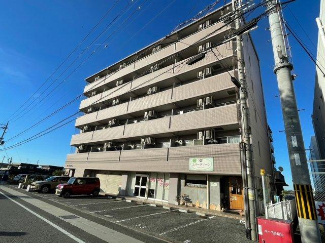 アレックスやしろの外観