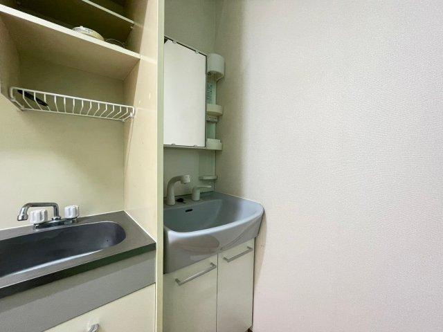 尚栄館　B棟の洗面所