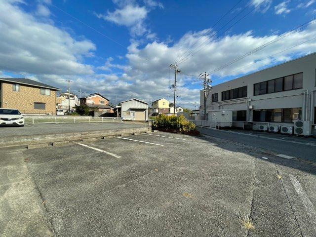 カーサYASIROの駐車場