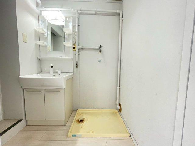 ヴィラナリー加東２号棟の洗面所