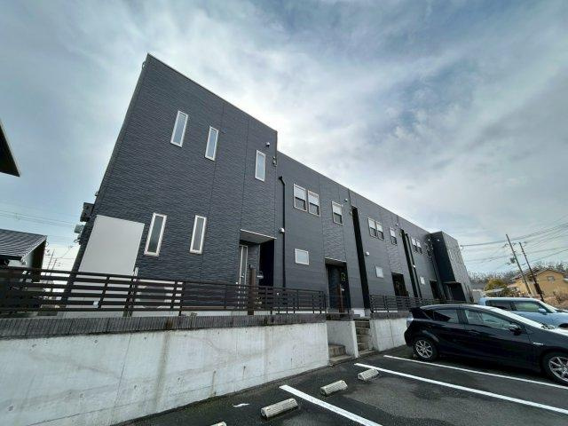 マハロ南山の外観