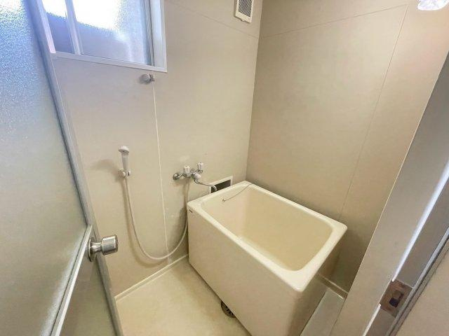 社ハイツの浴室