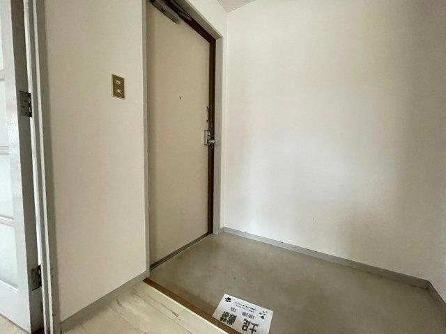 アバニティー東出口の玄関