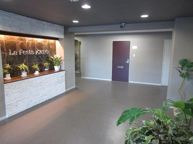 ラフェスタ加東のエントランス