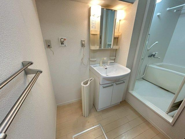 メゾン・ド・モンテアルバンの洗面所