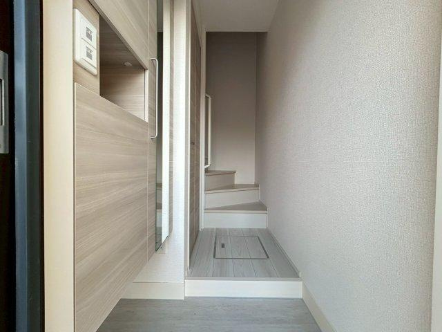 D-ROOM上滝野の玄関