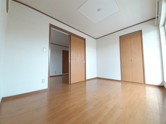 ソレアードガーデンⅠの洋室