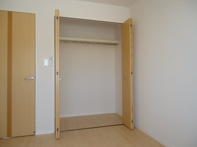 クローバーの収納|クローゼット(北側洋室)（イメージ）
