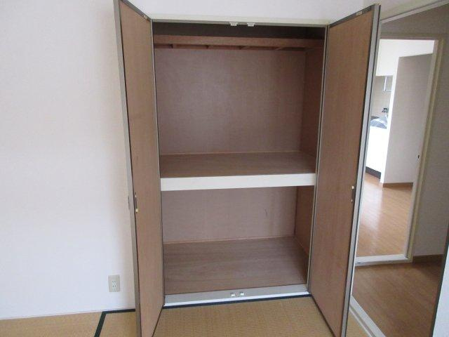 ハイツ2番館の収納