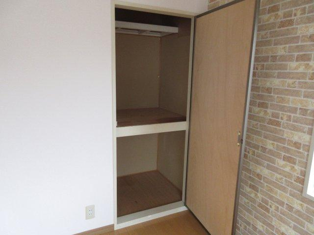 ハイツ2番館の収納